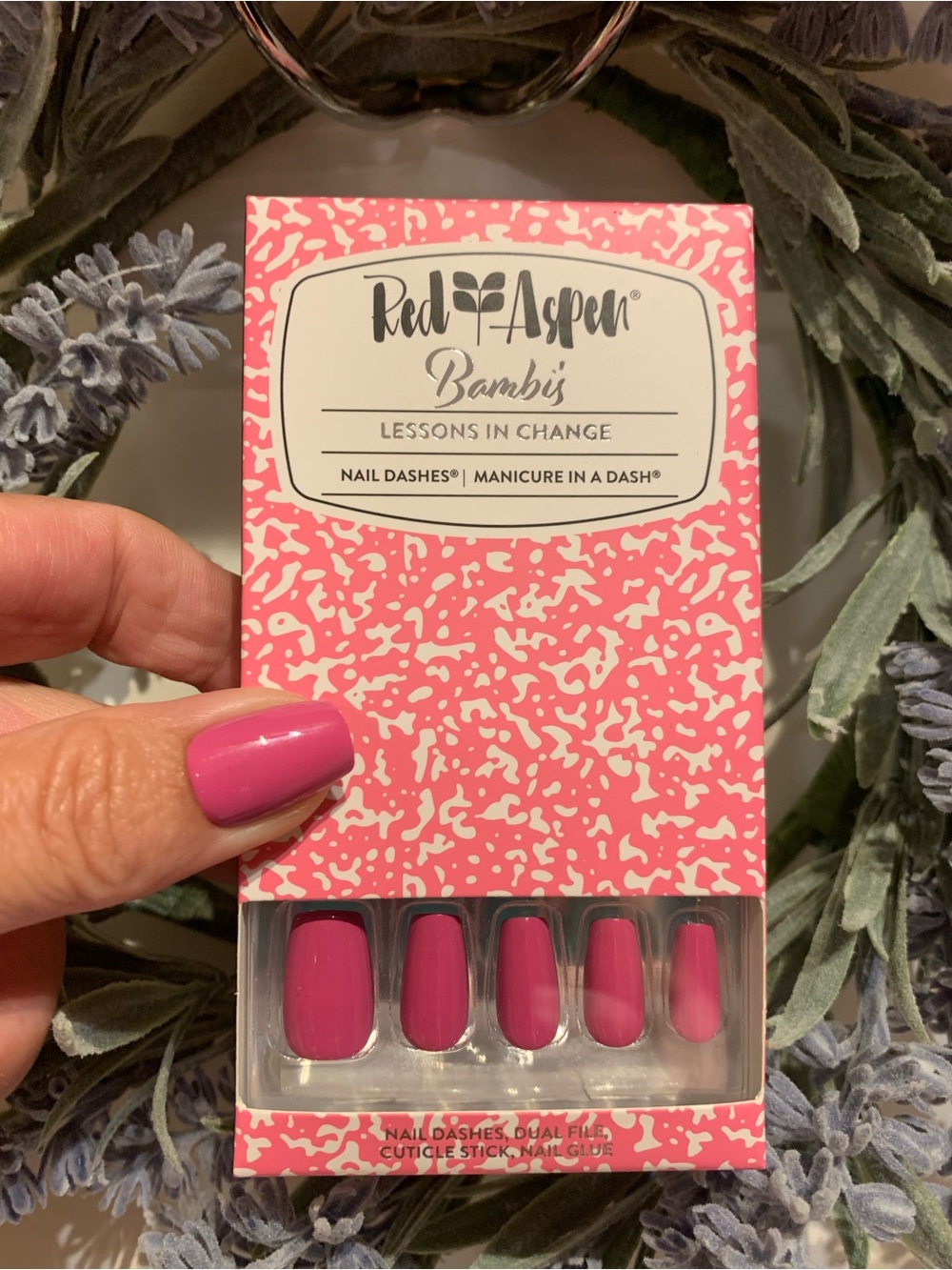 Red Aspen Nail Dashes